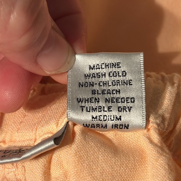 NWT JENNY BUCHANAN CAPRI PANTS. Size L. Peach color. EXCELLENT CONDITION! - Picture 8 of 8